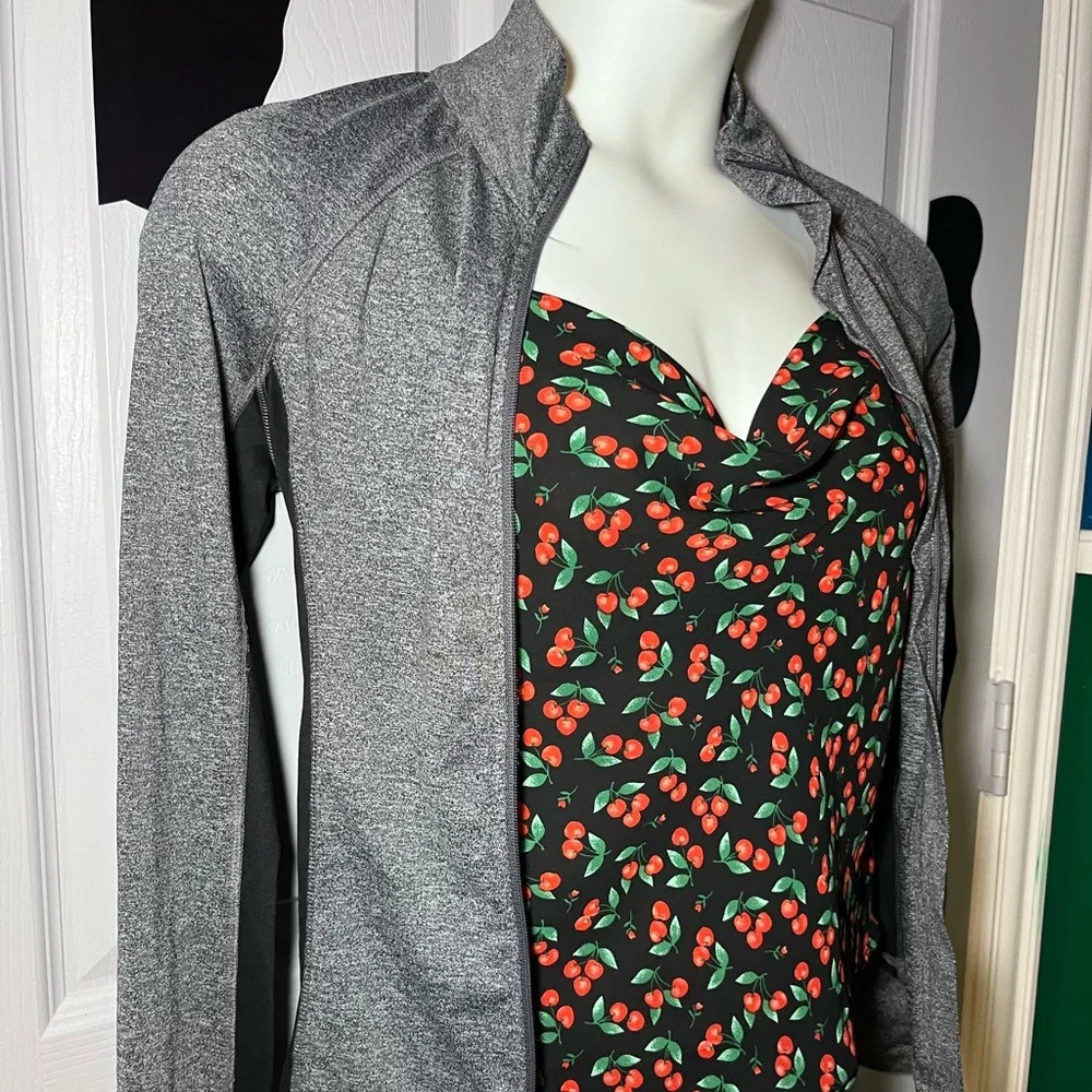 Jacket - Picture 2 of 3